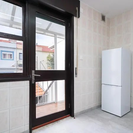 Host Wise - Spacious Sunny House With Terrace & Bbq * Vila Nova de Gaia